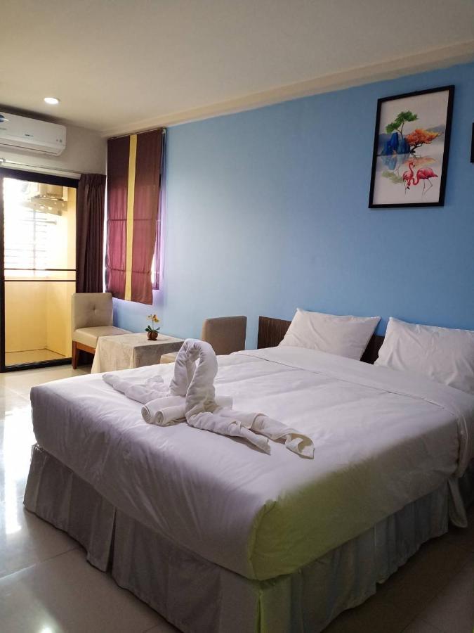 Apartmán โสดาอพาร์ทเม้นท์​ Ban Lam Phak Kut Exteriér fotografie
