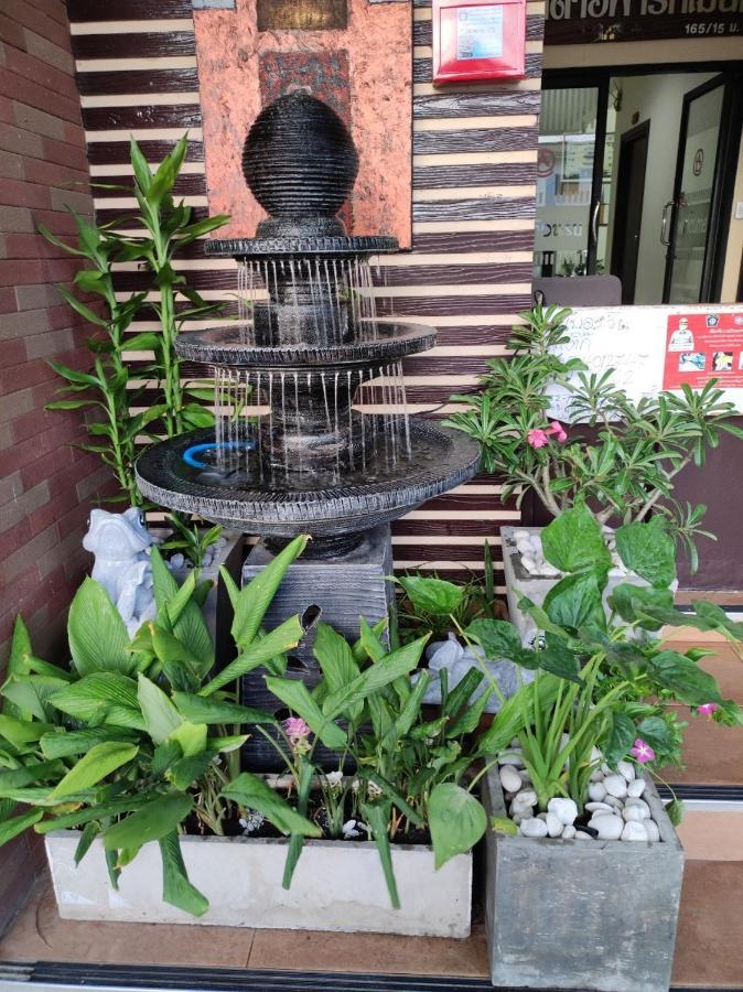 Apartmán โสดาอพาร์ทเม้นท์​ Ban Lam Phak Kut Exteriér fotografie