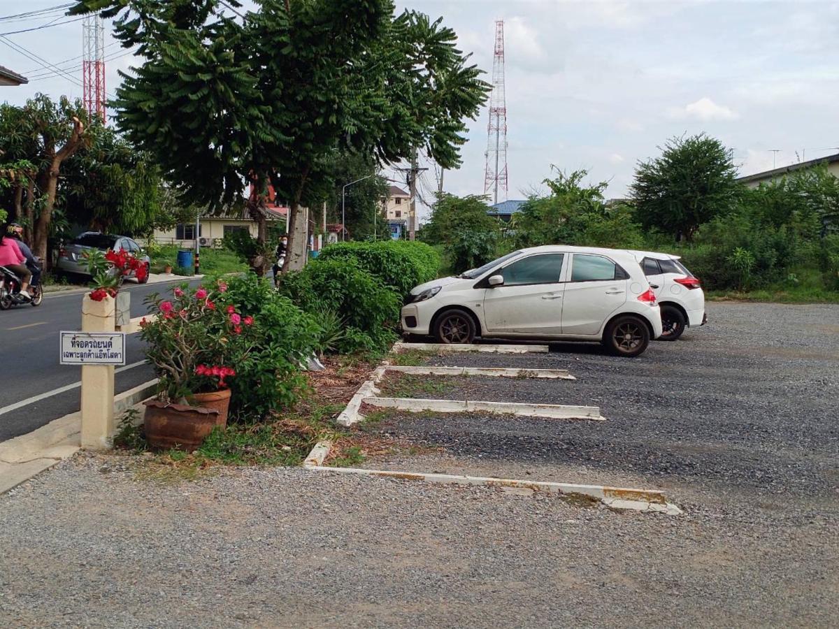 Apartmán โสดาอพาร์ทเม้นท์​ Ban Lam Phak Kut Exteriér fotografie